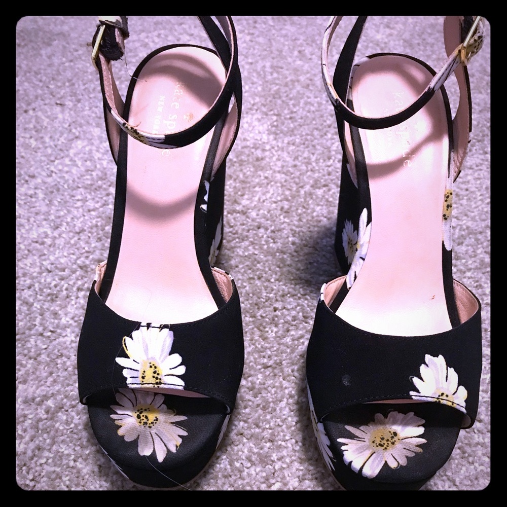 KATE SPADE ♠️ designer wedge, like new